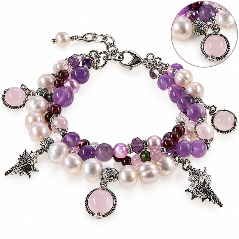 Beau – 3-reihiges Armband mit Süßwasserperlen, Granat, Amethyst und Rosenquarz Beau – 3-reihiges Armband mit Süßwasserperlen, Granat, Amethyst und Rosenquarz